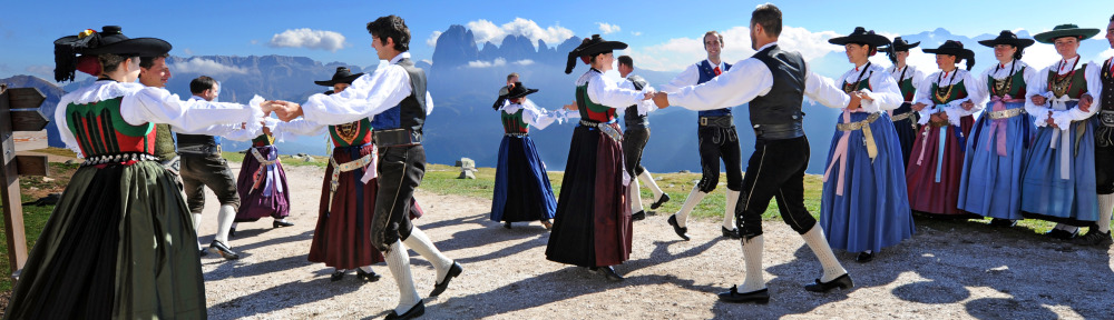 Gruppo ballo folcloristico Ortisei